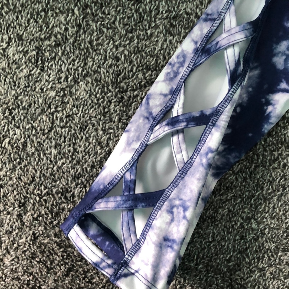 Capris - Picture 2 of 5